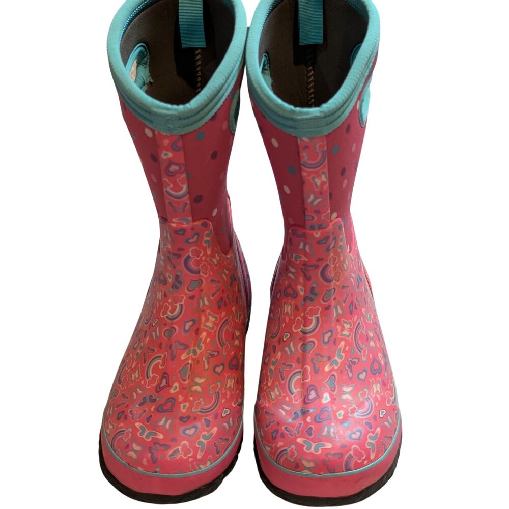 Kids Bigs classic rain boots 4Y pink with butterflies, hearts and rainbows. EUC